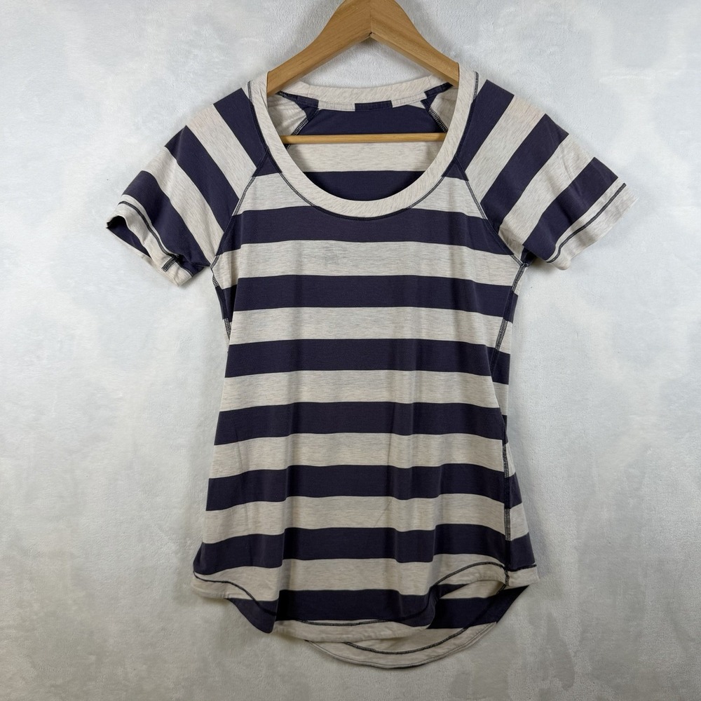 Lululemon Dhyana Tee Stripe Top Short Sleeve Women's 4 Navy And White Gym Casual